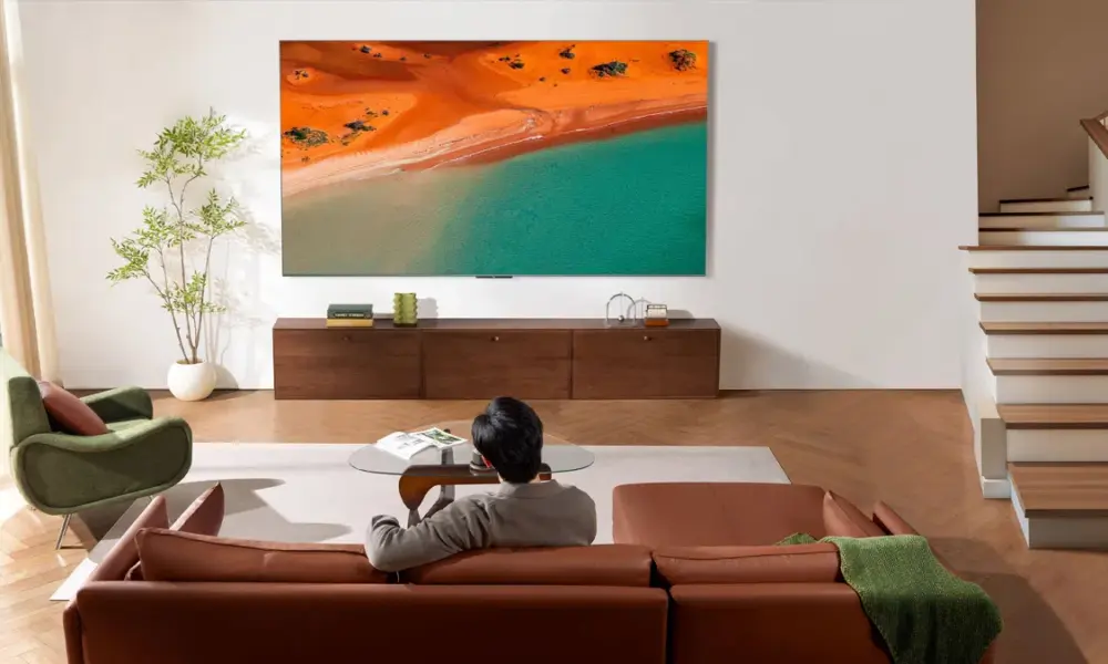 TCL QD-MiniLED Q8C TV
